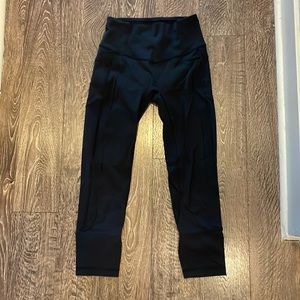 Lululemon All the right places crop